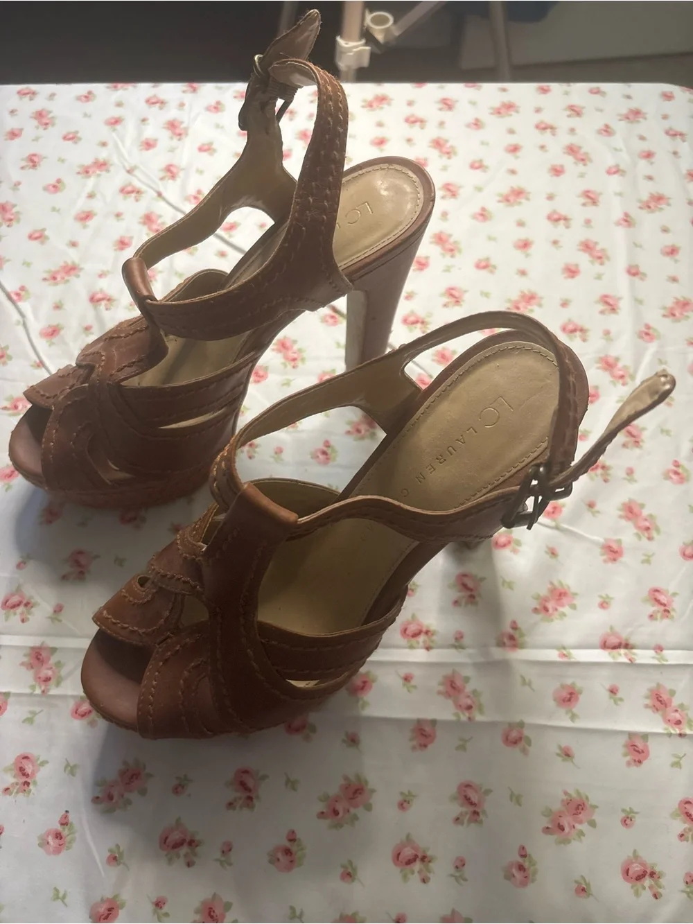 LC Lauren Conrad stylish brown